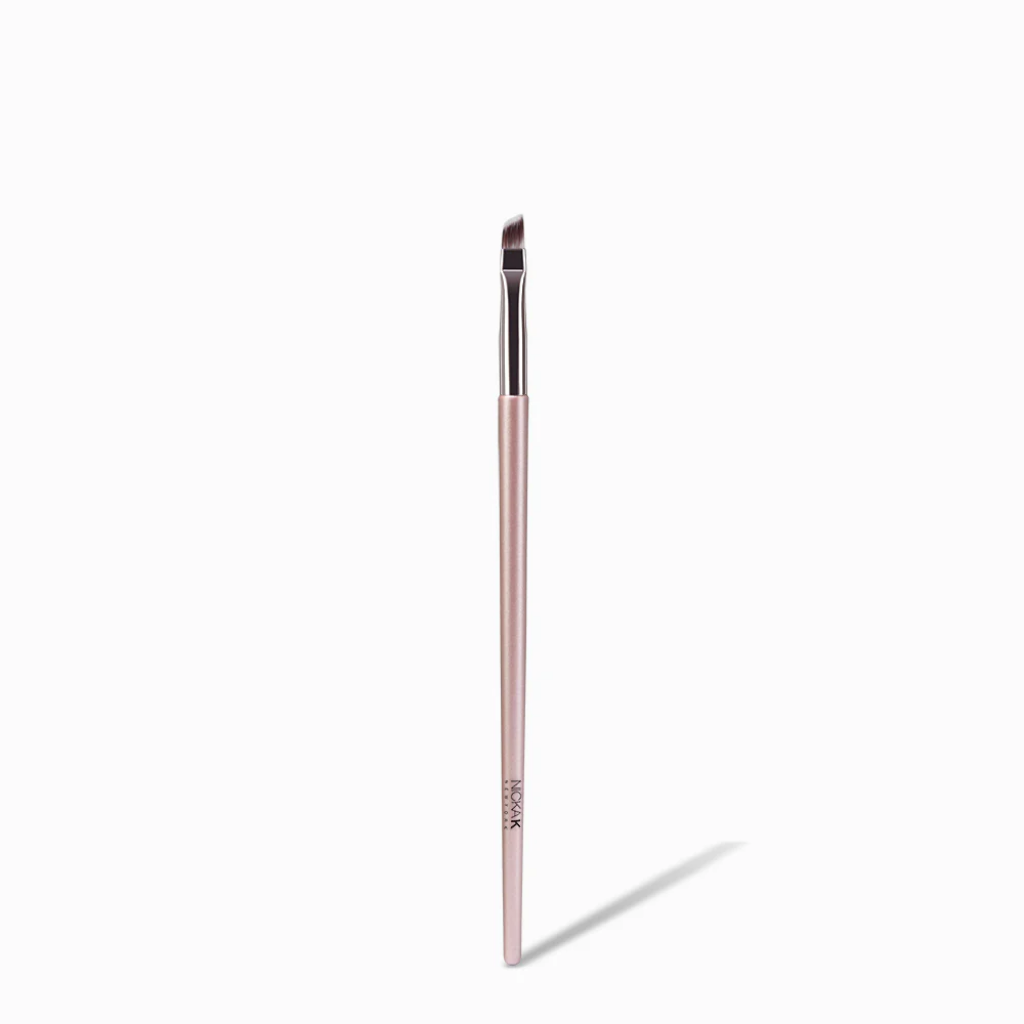 EYE ANGLED EYELINER BRUSH