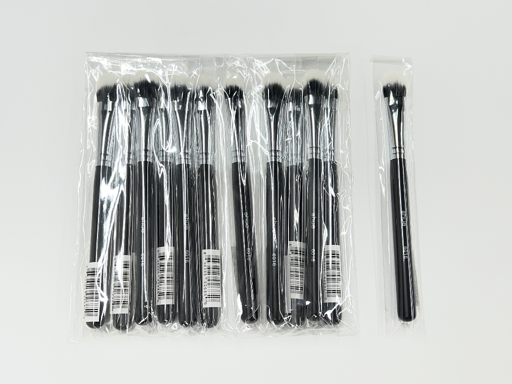BMG-SH-6016 LARGE EYESHADOW BRUSH